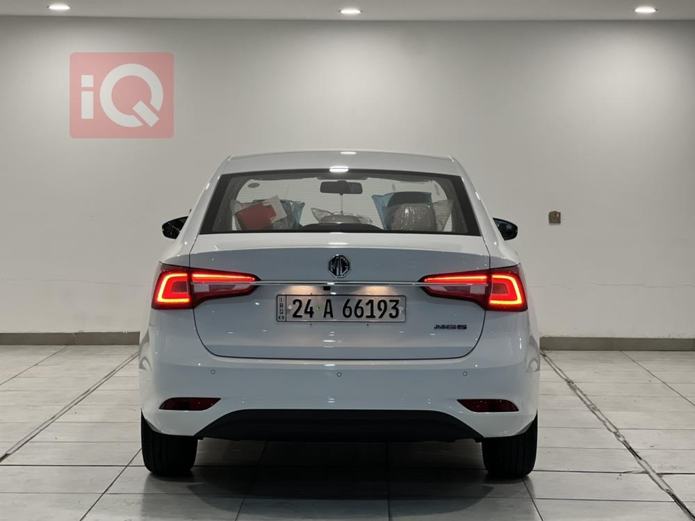 MG 5